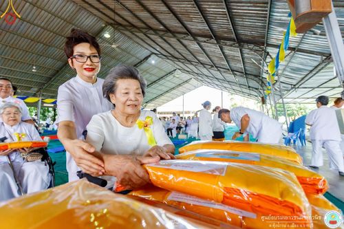 ภาพ No.161822:พิธีทอดผ้าป่าสามัคคี เพื่อปรับปรุงห้องน้ำ และระบบน้ำ รองรับการสร้างศาสนทายาท ณ ศูนย์อบรมเยาวชนผาสุกวนิช อำเภอเมืองราชบุรี จังหวัดราชบุรี วันอาทิตย์ที่ 13 ตุลาคม พ.ศ. 2567