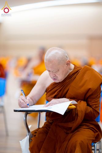 ภาพ No.267247:วันที่ 7 พฤศจิกายน พ.ศ. 2568 พิธีสอบธรรมสนามหลวง นักธรรมชั้นโท - เอก ณ สนามสอบวัดพระธรรมกาย