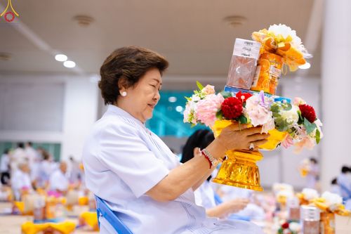 ภาพ No.85801:พิธีถวายคิลานเภสัชและอุปกรณ์การแพทย์ บูชาธรรมเนื่องในวันธรรมชัย วันที่ 19 สิงหาคม พ.ศ. 2566 ณ ห้องแก้วสารพัดนึก วัดพระธรรมกาย