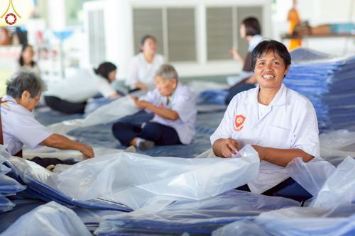 ภาพ No.218653:วันพฤหัสบดีที่ 17 เมษายน พ.ศ. 2568 การเตรียมงานในลานธรรม , สภาธรรมกายสากล , วิหารคด  เพื่องานวันคุ้มครองโลก 22 เมษายน พ.ศ. 2568