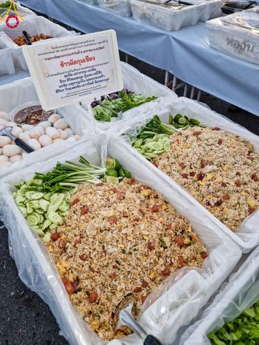 ภาพ No.106719:พิธีถวายภัตตาหารเป็นสังฆทาน แด่คณะพระธรรมยาตราฯ ในโครงการธรรมยาตรากตัญญูบูชา มหาปูชนียาจารย์ พระมงคลเทพมุนี(สด จนฺทสโร) พระผู้ปราบมาร อนุสรณ์สถาน 7 แห่ง ปีที่ 12 วันที่ 6 มกราคม พ.ศ. 2567 ณ อนุสรณ์สถานโลตัสแลนด์ จ.สุพรรณบุรี