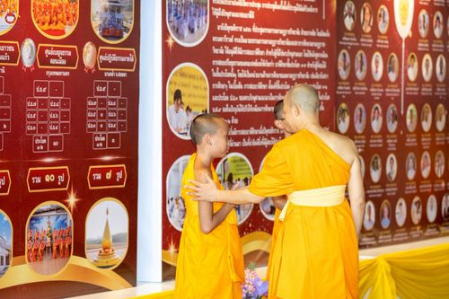 ภาพ No.235965:วันที่ 3 สิงหาคม พ.ศ. 2568 ภาพบรรยากาศ การต้อนรับปฎิสันถาร ของคณะสงฆ์ ในวันสมาธิโลก พิธีถวายมหาสังฆทาน 2,000 กว่าวัด ณ วัดพระธรรมกาย