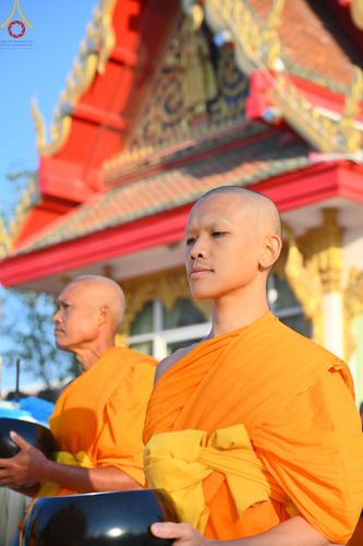 ภาพ No.195371:พิธีตักบาตรพระธรรมยาตรา ณ อนุสรณ์สถานลำดับที่ 3 สถานที่เกิดใหม่ในเพศสมณะ วัดสองพี่น้อง ต.ต้นตาล อ.สองพี่น้อง จ.สุพรรณบุรี ในโครงการธรรมยาตรา กตัญญูบูชา มหาปูชนียาจารย์ พระมงคลเทพมุนี(สด จนฺทสโร) พระผู้ปราบมาร ปีที่ 13 วันที่ 15 มกราคม พ.ศ.2568
