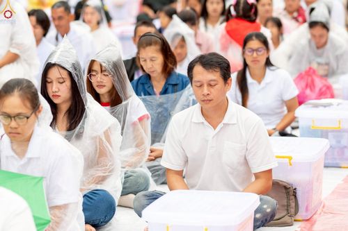 ภาพ No.245280:วันอาทิตย์ที่ 14 กันยายน พ.ศ. 2568 ตักบาตรพระ 555 รูป มหากุศล  น้อมถวายเป็นพุทธบูชา ณ หอนาฬิกาเบตง อ.เบตง จ.ยะลา