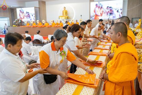 ภาพ No.148617:พิธีบุพเปตพลี, พิธีทอดผ้าป่า, พิธีไถ่ชีวิตโค 80 ตัว ให้ชีวิตสัตว์เป็นทาน ณ ศูนย์ปฎิบัติธรรมภาคใต้ อ.บางกล่ำ จ.สงขลา วันเสาร์ที่ 10 สิงหาคม พ.ศ. 2567