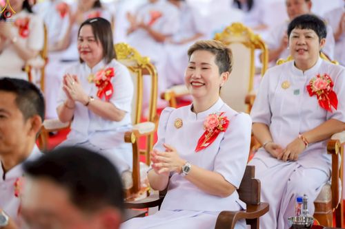 ภาพ No.260319:วันที่ 18 ตุลาคม พ.ศ. 2568 พิธีทอดกฐินสามัคคีทั่วไทย 30,000 วัด โดยคณะศิษยานุศิษย์ บูชาธรรม 81 ปี หลวงพ่อธัมมชโย ณ วัดกิ่วลม ต.บ่อหลวง อ.ฮอด จ.เชียงใหม่