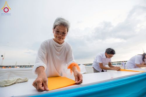 ภาพ No.217768:วันที่ 10-14 เมษายน พ.ศ. 2568 เจ้าหน้าที่อาสาสมัคร เตรียมงานวันคุ้มครองโลก ชุดที่ 2 วัดพระธรรมกาย จ.ปทุมธานี