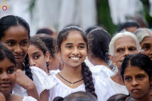 ภาพ No.140715:PhotoStory มหาศรัทธา ธรรมยาตราศรีลังกา EP.4 โครงการสยาม-ลังกา ธรรมยาตรา ฉลองเทศกาลวิสาขบูชาแห่งชาติ ศรีลังกา  บูชาธรรม 80 ปีหลวงพ่อธัมมชโย เส้นทางจาก เมืองดัมบูลลา ไปยัง เมืองมาตะเล  ตั้งแต่วันที่ 17-20 พฤษภาคม พ.ศ. 2567