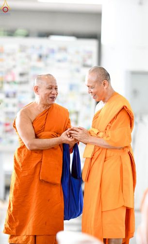 ภาพ No.233799:วันเสาร์ที่ 19 กรกฎาคม พ.ศ.2568 วันมหารำลึก ครั้งที่ 35 พิธีรำลึกถึงนักสร้างบารมี , พิธีสวดพระพุทธมนต์ , พิธีทอดผ้าบังสกุลและถวายไทยธรรม วัดพระธรรมกาย