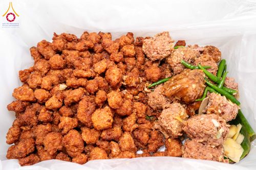 ภาพ No.301865:วันที่ 24 มกราคม พ.ศ. 2569 พิธีถวายภัตตาหารเป็นสังฆทาน แด่พระธรรมยาตรา ณ อนุสรณ์สถานบางปลา วัดบางปลา อำเภอบางเลน จังหวัดนครปฐม ในโครงการธรรมยาตรา กตัญญูบูชา มหาปูชนียาจารย์ พระมงคลเทพมุนี(สด จนฺทสโร) พระผู้ปราบมาร อนุสรณ์สถาน 7 แห่ง ปีที่ 14