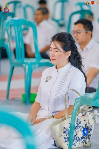 ภาพ No.284431:วันพุธที่ 17  ธันวาคม พ.ศ.2568  พิธีปลงผมนาคธรรมทายาท  โครงการบรรพชาสามเณรและบวชอุบาสิกาแก้ว  ณ วิทยาลัยศรีวิจายา (Sekolah Tinggi Agama Buddha Negeri Sriwijaya) เมืองตังเกอรัง จังหวัดบันเตน ประเทศอินโดนีเซีย