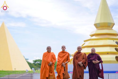 ภาพ No.328892:วันที่ 7-15 พฤษภาคม พ.ศ.2569 ต้อนรับชาวต่างชาติจากประเทศรัสเซีย เมียนมาร์ บังคลาเทศ และศรีลังกาเยี่ยมชมและสักการะพระมหาธรรมกายเจดีย์ ณ วัดพระธรรมกาย