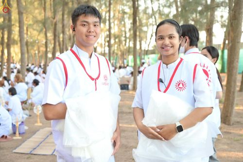 ภาพ No.301431:ภาพเบื้องหลังอาสาสมัครรวมใจ ชุดที่ 4 ในโครงการธรรมยาตรา กตัญญูบูชา มหาปูชนียาจารย์ พระมงคลเทพมุนี(สด จนฺทสโร) พระผู้ปราบมาร อนุสรณ์สถาน 7 แห่ง ปีที่ 14