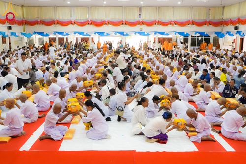 ภาพ No.281203:วันที่ 4 ธันวาคม พ.ศ. 2568 พิธีบรรพชาสามเณร ในโครงการบวชบูชาธรรมมหาปูชนียาจารย์  ณ วัดกลางพระอารามหลวง จังหวัดบุรีรัมย์