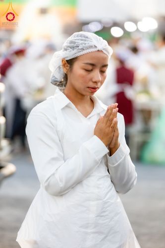 ภาพ No.289843:วันที่ 8 มกราคม พ.ศ. 2569 พิธีถวายภัตตาหารเป็นสังฆทาน แด่พระธรรมยาตรา ณ อนุสรณ์สถานคลองบางนางแท่น อ.สามพราน จ.นครปฐม ในโครงการธรรมยาตรา กตัญญูบูชา มหาปูชนียาจารย์ พระมงคลเทพมุนี(สด จนฺทสโร) พระผู้ปราบมาร อนุสรณ์สถาน 7 แห่ง ปีที่ 14