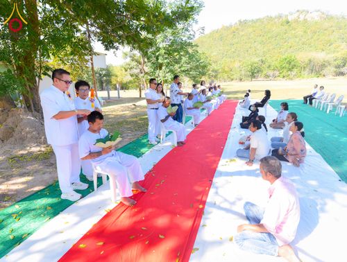 ภาพ No.285126:วันเสาร์ที่ 6 ธันวาคม พ.ศ.2568  พิธีอุปสมบทธรรมทายาท โครงการบรรพชาอุปสมบทหมู่  รุ่นบูชาธรรมมหาปูชนียาจารย์ ประจำปี 2568 ศูนย์ปฏิบัติธรรมและศูนย์อบรมเยาวชนเพชรบุรี อ.ท่ายาง จ.เพชรบุรี ณ วัดศีลคุณาราม อ.เขาย้อย เพชรบุรี