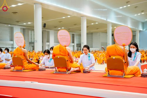 ภาพ No.90838:พิธีบำเพ็ญกุศลสวดพระอภิธรรม  อุบาสกถาวร พรหมถาวร (อุบาสกผู้ปั้นพระ) คืนที่ 4 วันอังคารที่ 17 ตุลาคม พ.ศ. 2566 ณ ห้องแก้วสารพัดนึก 1 สภาธรรมกายสากล วัดพระธรรมกาย จ.ปทุมธานี