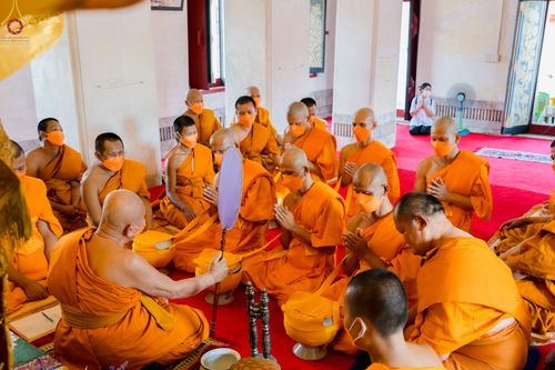 ภาพ No.65834:พิธีอุปสมบทวัดโปรดเกศเชษฐาราม อ.พระประแดง จ.สมุทรปราการ รับบุญจัดงานโดยสำนักพัฒนาเยาวชนโลก ในโครงการอุปสมบทบูชาธรรม มหาปูชนียาจารย์ประจำปี 2565 เมื่อวันที่ 7 ธันวาคม พ.ศ. 2565