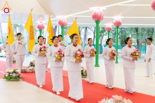 ภาพ No.308971:วันอาทิตย์ที่ 8 กุมภาพันธ์ พ.ศ. 2569  พิธีต้อนรับพระบัญชาสมเด็จพระสังฆราช แต่งตั้ง  “พระครูปลัดรัตนวีรวัฒน์” (รังสฤษดิ์ อิทฺธิจินฺตโก) เจ้าอาวาสวัดพระธรรมกาย ให้ดำรงตำแหน่ง “ที่ปรึกษาเจ้าคณะจังหวัดปทุมธานี”