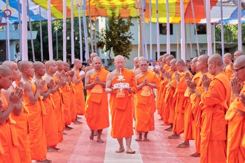 ภาพ No.65723:พิธีถวายพระบรมสารีริกธาตุ เพื่อประดิษฐาน ณ พระพุทธรูปปางไสยยาสน์ ที่ยาวที่สุดในบังกลาเทศ  วันที่ 22 พฤศจิกายน พ.ศ. 2565