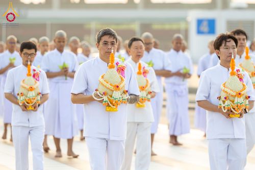 ภาพ No.319361:วันเสาร์ที่ 4 เมษายน พ.ศ.2569 พิธีขอขมา มอบผ้าไตร และถวายบาตรแด่นาคธรรมทายาท ในโครงการบรรพชาสามเณรฟื้นฟูพระพุทธศาสนาทั่วไทย โครงการหน่อแก้วเปรียญธรรม รุ่นที่ 14 โครงการสามเณรยุวธรรมทายาท รุ่นที่ 34 โครงการสามเณรมัชฌิมธรรมทายาท รุ่นที่ 30 ณ สภาธรรมกายสากล