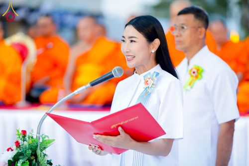 ภาพ No.310366:วันอาทิตย์ที่ 15 กุมภาพันธ์ พ.ศ. 2569 ตักบาตรพระ 1,000 รูป เมืองตรัง ปีที่ 2 ณ ลานพระบรมราชานุสาวรีย์ รัชกาลที่ 5 (หน้าศาลจังหวัดตรัง)อ.เมือง จ.ตรัง