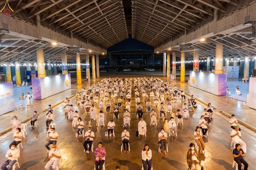 ภาพ No.72851:พิธีฉลองชัยสวดมนต์บทธรรมจักร 5,045,000,114 จบ เนื่องในวันคล้ายวันเกิด ครบรอบ 114 ปี คุณยายมหารัตนอุบาสิกาจันทร์ ขนนกยูง ณ วัดพระธรรมกาย จ.ปทุมธานี วันที่ 19 มกราคม พ.ศ. 2566