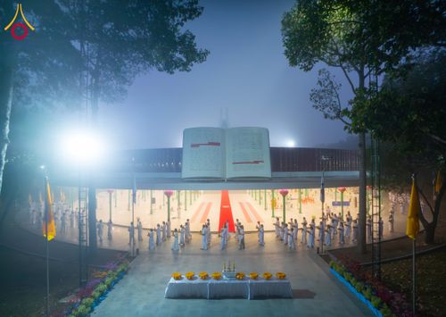 ภาพ No.298020:วันเสาร์ที่ 17 มกราคม พ.ศ. 2569 พิธีบรรพชาอุปสมบท โครงการอุปสมบทหมู่ บูชาธรรมครบ 117 ปี คุณยายอาจารย์มหารัตนอุบาสิกาจันทร์ ขนนกยูง  ณ อุโบสถพระไตรปิฎก วัดพระธรรมกาย