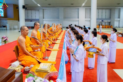 ภาพ No.91069:พิธีบำเพ็ญกุศลสวดพระอภิธรรม  อุบาสกถาวร พรหมถาวร (อุบาสกผู้ปั้นพระ) คืนสุดท้าย วันศุกร์ที่ 20 ตุลาคม พ.ศ. 2566 ณ ห้องแก้วสารพัดนึก 1 สภาธรรมกายสากล วัดพระธรรมกาย จ.ปทุมธานี