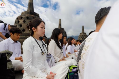 ภาพ No.331248:วันที่ 29 พฤษภาคม พ.ศ.2569 MBMI Tangerang (Majelis Agama Buddha Mahanikaya)  ได้มีการเตรียมงานเพื่อจัดงานวิสาขบูชานานาชาติ (ภาพชุดที่ 2)
