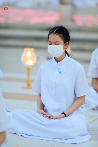 ภาพ No.81760:พิธีจุดวิสาขประทีปและเวียนประทักษิณ เนื่องในวันวิสาขบูชา วันเสาร์ที่ 3 มิถุนายน 2566 ณ ลานธรรมพระมหาธรรมกายเจดีย์ วัดพระธรรมกาย จ.ปทุมธานี