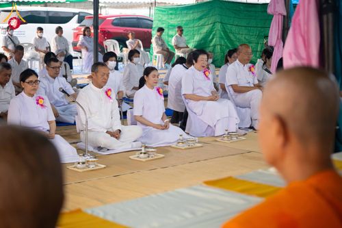 ภาพ No.297796:วันที่ 19 มกราคม พ.ศ. 2569 พิธีถวายภัตตาหารเป็นสังฆทาน แด่พระธรรมยาตรา ณ อนุสรณ์สถานบางปลา วัดบางปลา อำเภอบางเลน จังหวัดนครปฐม ในโครงการธรรมยาตรา กตัญญูบูชา มหาปูชนียาจารย์ พระมงคลเทพมุนี(สด จนฺทสโร) พระผู้ปราบมาร อนุสรณ์สถาน 7 แห่ง ปีที่ 14