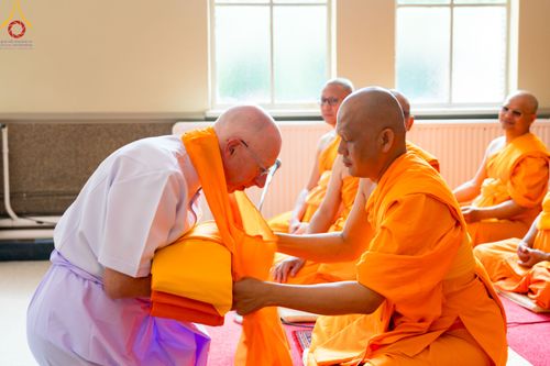 ภาพ No.83871:พิธีเวียนประทักษิณ,พิธีบรรพชาและพิธีอุปสมบทหมู่ ในโครงการอบรมพระธรรมทายาทในทวีปยุโรป  รุ่นที่ 9 วันอาทิตย์ที่ 16 กรกฎาคม พ.ศ. 2566 ณ วัดพระธรรมกายเบเนลักซ์  ประเทศเบลเยียม