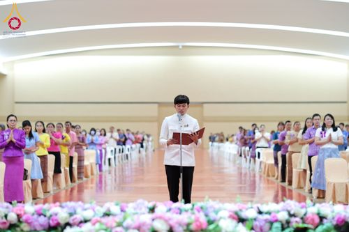 ภาพ No.196086:ผู้ว่าปทุมฯ เปิดงานวันครู ครั้งที่ 69 พ.ศ. 2568 จังหวัดปทุมธานี “เรียนดี มีความสุข : ครูไทยร่วมใจปฏิวัติการศึกษา เด็กฉลาดคิด ฉลาดทำ” ณ วัดพระธรรมกาย - รวมใจระลึกถึงพระคุณบูรพาจารย์ ยกย่องเชิดชูเกียรติผู้ประกอบวิชาชีพทางการศึกษาที่ประกอบคุณงามความดี 