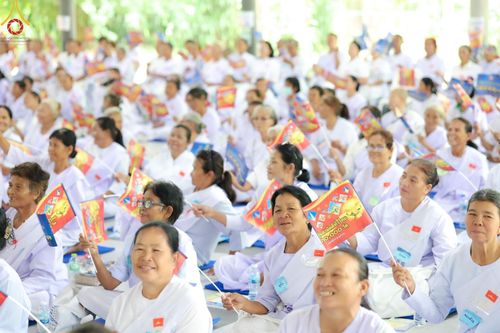 ภาพ No.155043:โครงการอุบาสกแก้ว อุบาสิกาแก้ว รุ่นที่ 2 ตัวแทนทอดกฐินสามัคคีทั่วไทย 30,000 วัด บูชาธรรม 80 ปี หลวงพ่อธัมมชโย จังหวัดบุรีรัมย์ ระหว่างวันที่ 13-15 กันยายน พ.ศ. 2567