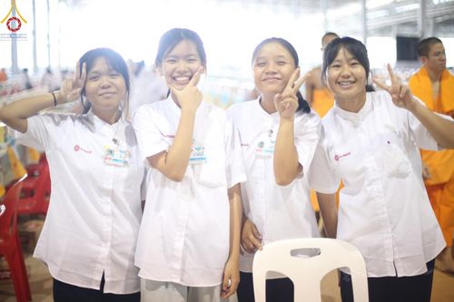 ภาพ No.59680:V.39 ทุ่มสุดใจ ธรรมชัย 80 ปี การเตรียมงาน การปฏิบัติงาน ของเจ้าหน้าที่หน่วยงานต่างๆ เพื่อพิธีฉลองอายุวัฒนมงคล 80 ปี หลวงพ่อธัมมชโย และรับถวายมหาสังฆทาน 10,000 กว่าวัดทั่วประเทศ ในวันคุ้มครองโลก จันทร์ที่ 22 เมษายน พ.ศ. 2567