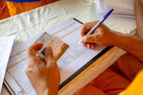 ภาพ No.212470:วันเสาร์ที่ 22 มีนาคม พ.ศ. 2568 พิธีถวายสังฆทานแด่คณะสงฆ์ 323 วัด ปีที่ 21 ครั้งที่ 175 พิธีมอบกองทุนหนุนแรงใจช่วยครูใต้ ปีที่ 18 ครั้งที่ 139 และพิธีทำบุญอุทิศส่วนกุศลให้ผู้วายชนม์ ณ ศูนย์ปฏิบัติธรรมภาคใต้ อำเภอบางกล่ำ จังหวัดสงขลา