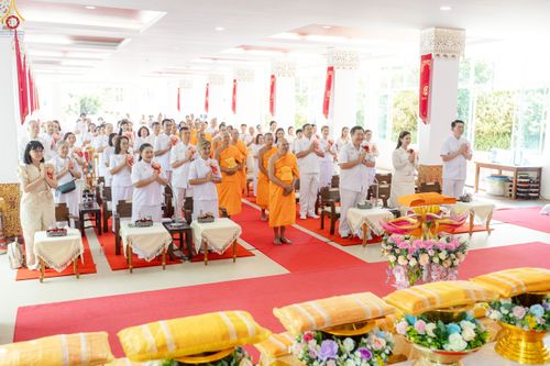 ภาพ No.260328:วันที่ 18 ตุลาคม พ.ศ. 2568 พิธีทอดกฐินสามัคคีทั่วไทย 30,000 วัด โดยคณะศิษยานุศิษย์ บูชาธรรม 81 ปี หลวงพ่อธัมมชโย ณ วัดกิ่วลม ต.บ่อหลวง อ.ฮอด จ.เชียงใหม่