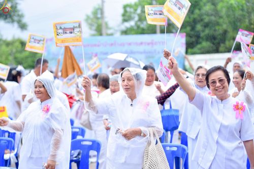 ภาพ No.249987:วันอังคารที่ 30 กันยายน พ.ศ. 2568 พิธีตอกเสามงคลต้นแรกอาคารเศรษฐีถาวร ที่พักผู้มาปฏิบัติธรรม ณ ศูนย์ปฏิบัติธรรมจันทบุรี