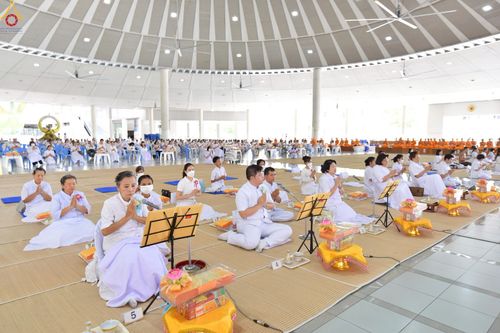 ภาพ No.230461:วันที่ 28 มิถุนายน พ.ศ. 2568 พิธีถวายภัตตาหารเมนูสวรรค์ เพื่อการบรรลุธรรม ณ หอฉันคุณยายอาจารย์ฯ วัดพระธรรมกาย