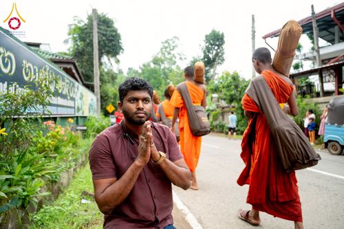 ภาพ No.226290:วันที่ 7-10 พฤษภาคม พ.ศ. 2568 โครงการเดินธรรมยาตรา สยาม-ลังกา ธรรมยาตรา ฉลองเทศกาลวิสาขบูชาแห่งชาติ ศรีลังกา บูชาธรรม 81 ปี หลวงพ่อธัมมชโย เมืองนูวราอิลิยา ประเทศศรีลังกา