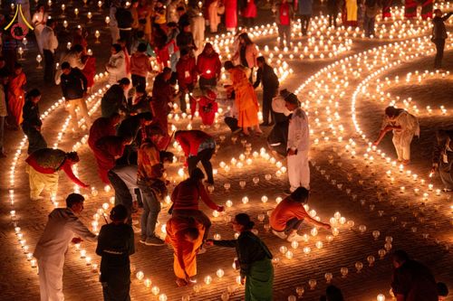 ภาพ No.210521:วันเสาร์ที่ 8 มีนาคม พ.ศ. 2568 พิธีจุดประทีป โครงการบรรพชาสามเณรชาวเนปาล 500 รูป ณ ชาตสถานอุทยานลุมพินีวัน ที่ประสูติขององค์สมเด็จพระสัมมาสัมพุทธเจ้า ลุมพินี ประเทศเนปาล