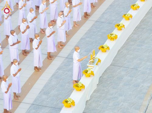 ภาพ No.63180:โครงการอุปสมบทหมู่ บูชาธรรมหลวงพ่อธัมมชโย พ.ศ.2567 ณ ลานธรรม พระมหาธรรมกายเจดีย์ วัดพระธรรมกาย วันที่ 13 เมษายน พ.ศ.2567