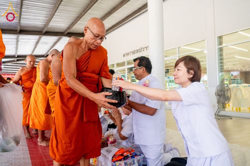 ภาพ No.156188:พิธีถวายสังฆทานแด่คณะสงฆ์ 323 วัด 4 จังหวัดชายแดนภาคใต้ ปีที่ 20 ครั้งที่ 173 พิธีมอบกองทุนหนุนแรงใจช่วยครูใต้ ปีที่ 17 ครั้งที่ 137 วันเสาร์ที่ 21 กันยายน พ.ศ.2567 ณ ศูนย์ปฏิบัติธรรมภาคใต้ อ.บางกล่ำ จ.สงขลา