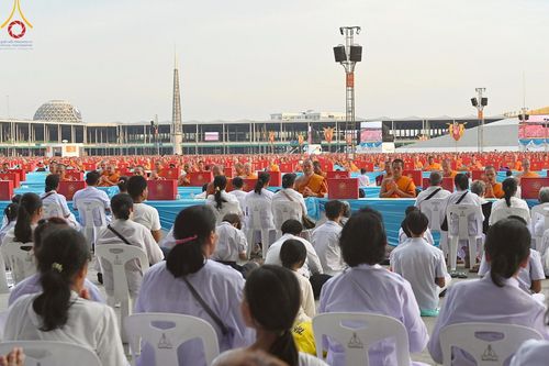 ภาพ No.219619:วันอังคารที่ 22 เมษายน พ.ศ. 2568 พิธีถวายมหาสังฆทานคณะสงฆ์ 40,000 กว่าวัดทั่วประเทศ เนื่องในวันคุ้มครองโลก ณ วัดพระธรรมกาย จ.ปทุมธานี