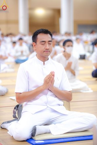 ภาพ No.138841:พิธีถวายกองทุนสนับสนุน การสร้างพระไตรปิฎกฉบับธรรมชัย และอนุรักษ์คัมภีร์ใบลาน น้อมบูชาธรรมหลวงพ่อธัมมชโย 80 ปี ณ ห้องแก้วสารพัดนึก 2 วัดพระธรรมกาย วันเสาร์ที่ 1 มิถุนายน พศ. 2567