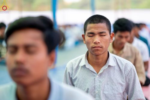 ภาพ No.127636:Photo Story ปฐมบรรพชาชาวพุทธมาร์มา Episode 2/5 วันที่ 6-7 กุมภาพันธ์ พ.ศ. 2567  โครงการบรรพชาครั้งประวัติศาสตร์ แห่งเทือกเขาจิตตะกอง  ครั้งแรกของชาวพุทธมาร์มา บังกลาเทศ บูชาธรรม 80 ปีหลวงพ่อธัมมชโย ณ วัดธัมจักร อรัญกุฏิ เมืองรัมการ์ คาร์กาชารี บังกลาเทศ