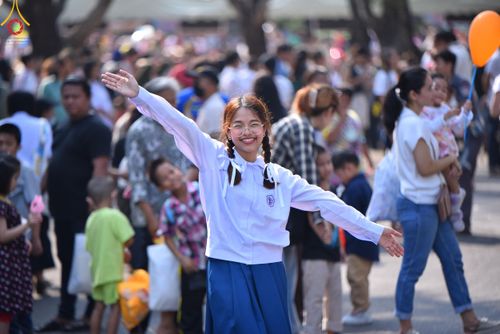 ภาพ No.111270:กิจกรรมงานวันเด็กแห่งชาติ รวมพลังเด็กเก่งและดี สร้างความดีสากล ปีที่ 6 ร่วมจัดโดย เทศบาลเมืองท่าโขลง พุทธสมาคมปทุมธานี องค์การบริหารส่วนตำบลคลองสาม ณ วัดพระธรรมกาย จ.ปทุมธานี วันที่ 13 มกราคม พ.ศ. 2567