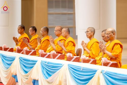 ภาพ No.232553:วันอาทิตย์ที่ 6 กรกฏาคม พ.ศ. 2568 พิธีมุทิตาสักการะพระครูสัญญาบัตร ปีพุทธศักราช 2568 ณ ห้องแก้วสารพัดนึก2 สภาธรรมกายสากล วัดพระธรรมกาย