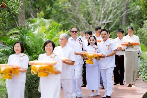 ภาพ No.234253:พิธีมุทิตาสักการะ "พระสิริรัตนเมธี" เจ้าคณะจังหวัดเลย ,พิธีถวายไทยธรรม ๙ วัด และพิธีทอดผ้าป่าเพื่อสร้างทุกสิ่ง  ในวาระทำบุญครบรอบ ๑๐ ปี ณ ศูนย์ปฏิบัติธรรมแก้วภูเรือ อ.ภูเรือ จ.เลย